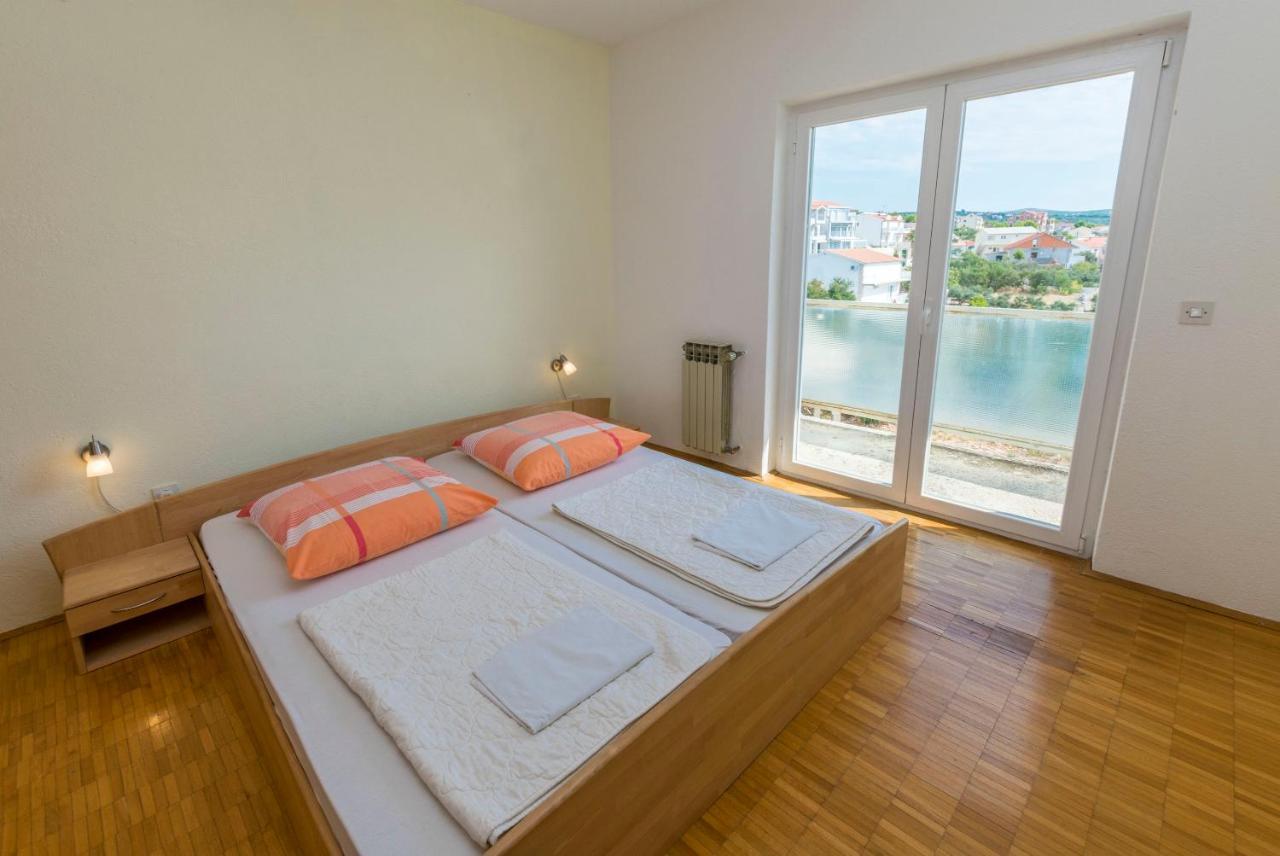 Apartments Jelka Primošten Exterior foto