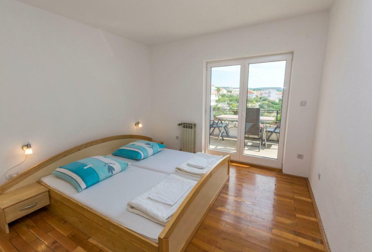Apartments Jelka Primošten Exterior foto