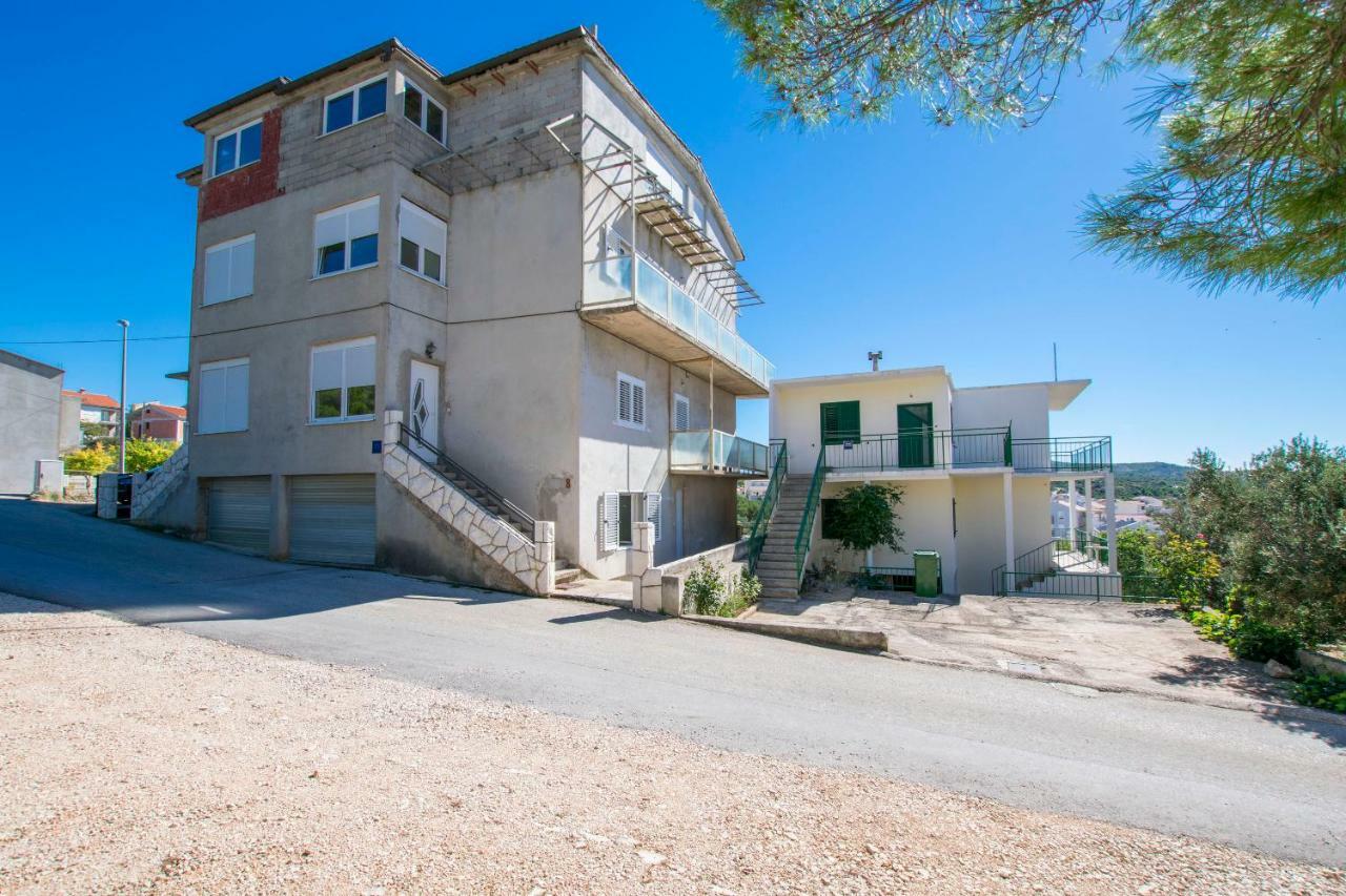 Apartments Jelka Primošten Exterior foto